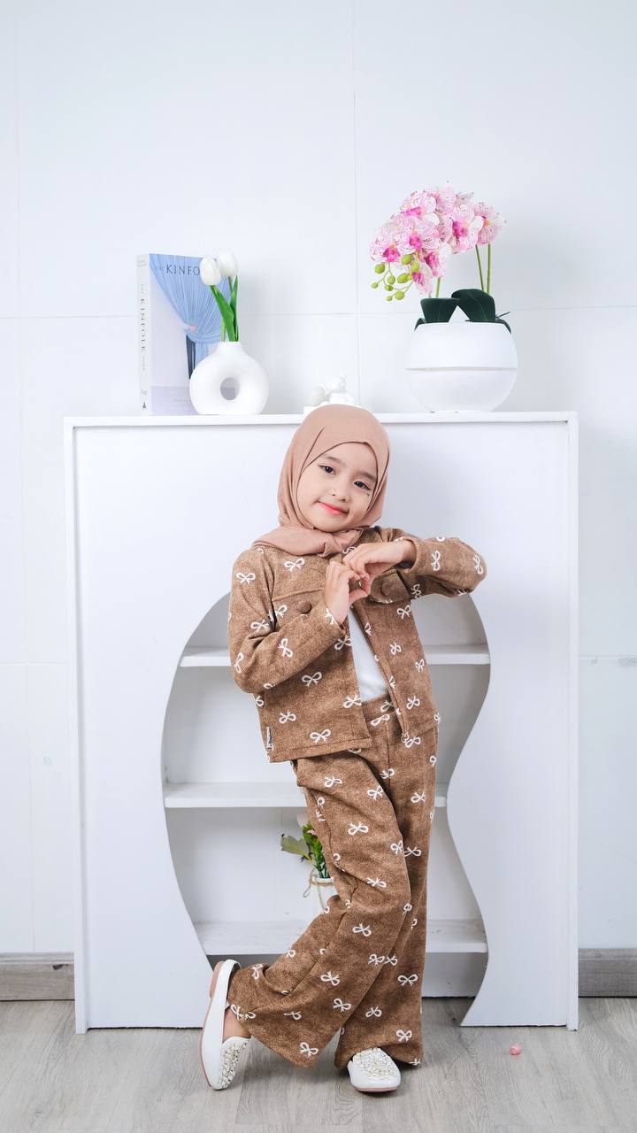 Lupita oneset 3-in-1
