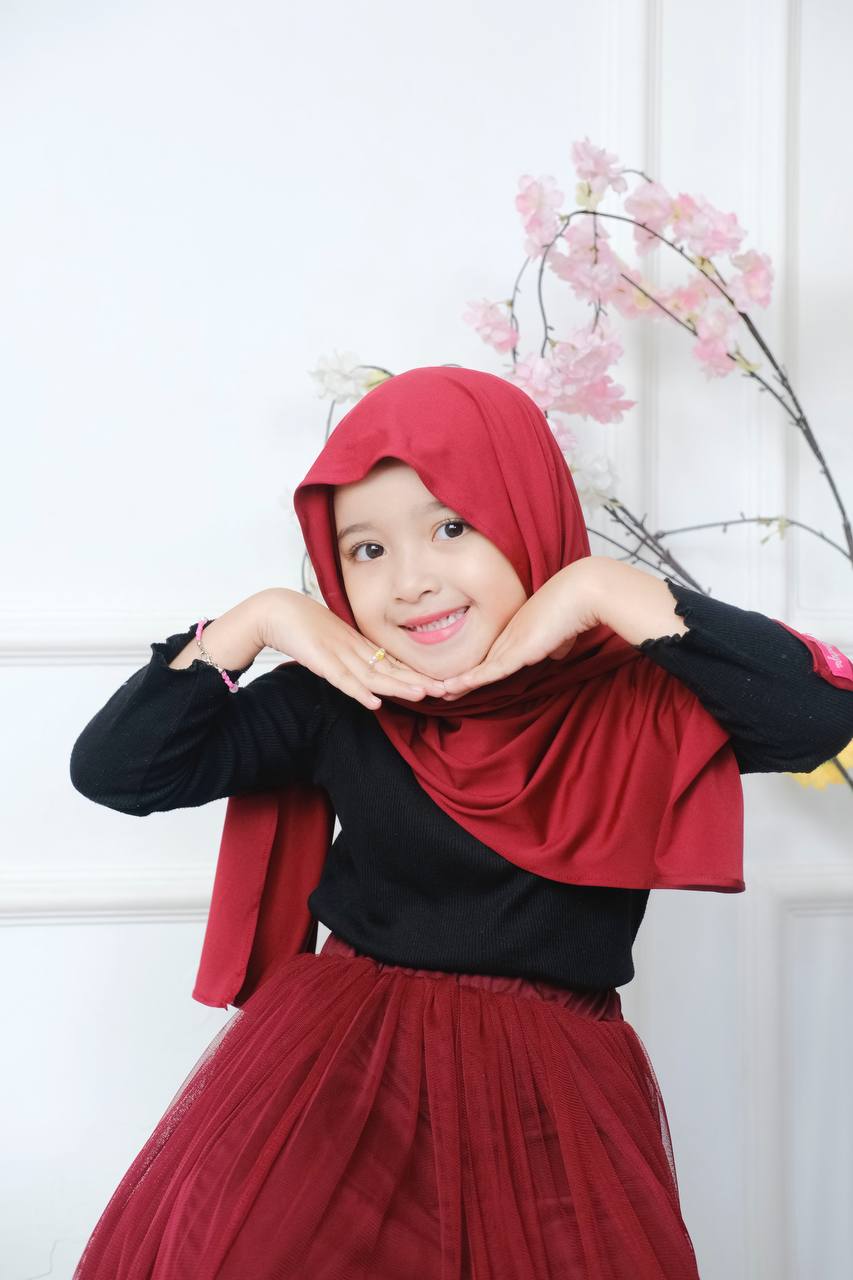 Lily hijab